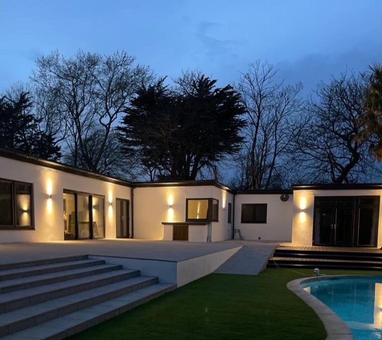 Tranquil & Unique Villa On The Uk'S Sunniest Place Ratton Eksteriør bilde